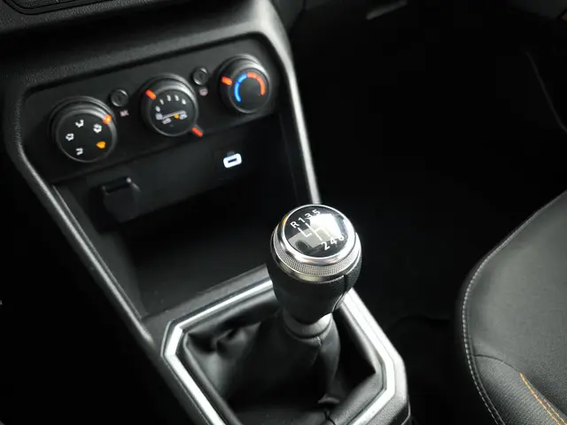 Dacia Sandero Stepway 1.0 TCe 90 Comfort 2023 Benzine 26