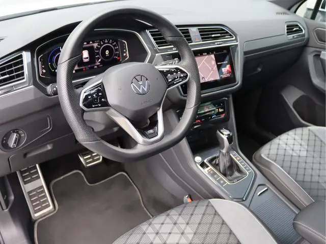 Volkswagen Tiguan Hybrid R-Line 2023 Hybride Benzine 20