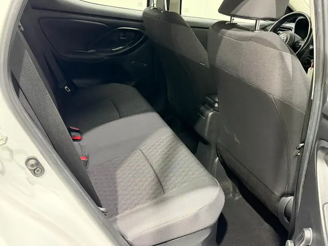 Toyota Yaris 1.5 Hybrid Dynamic 2021 Hybride Benzine 21