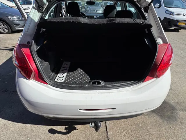 Peugeot 208 1.0 VTi Access / AIRCO / NAP 2014 Benzine 10