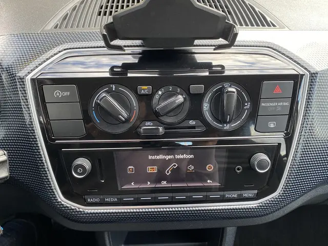 Volkswagen up! 1.0 BMT move up! 2020 Benzine 10