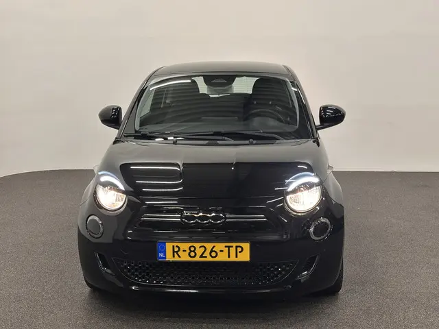 Fiat 500e Icon 42 kWh 2022 Elektrisch 3