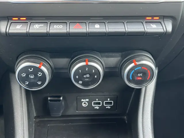 Renault Captur 1.0 TCe 90 2023 Benzine 24