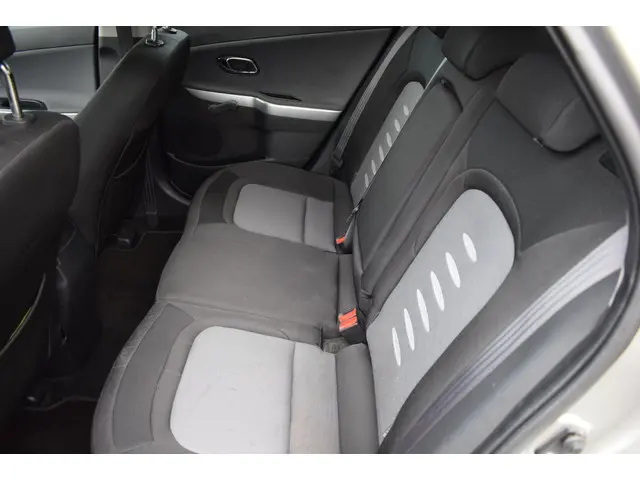 Kia cee'd 1.6 GDI Comfort Pack automaat 2012 Benzine 8