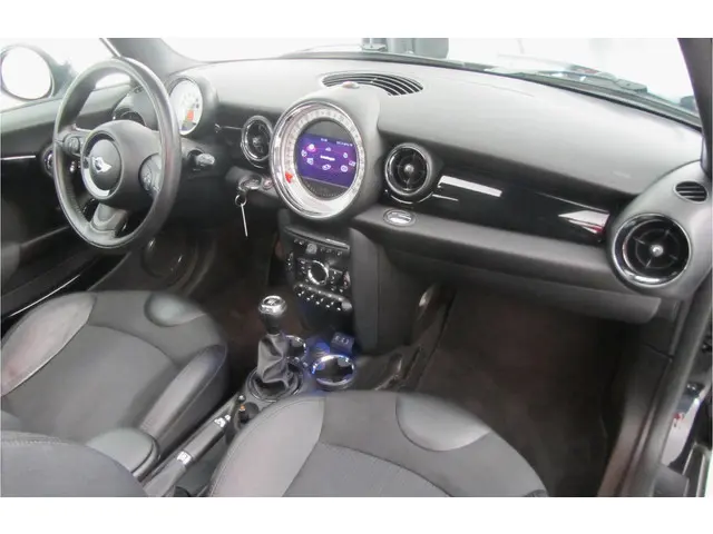 MINI Clubman 1.6 Cooper Chili 2013 Benzine 15