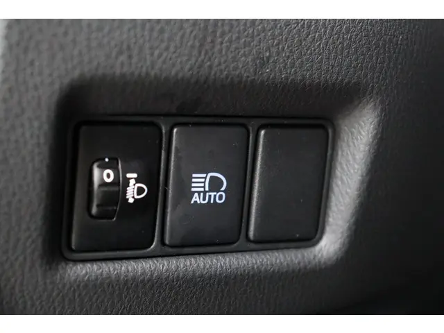 Toyota C-HR 1.8 Hybrid Dynamic, 2018 Hybride Benzine 19
