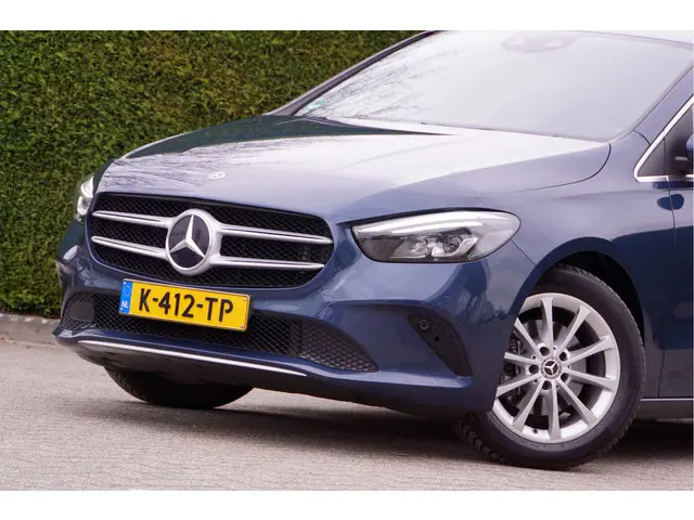 Mercedes-Benz B-Klasse B 200 2019 Benzine 25