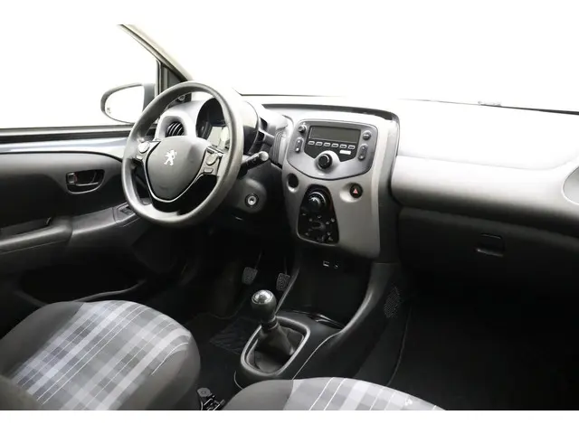 Peugeot 108 1.0 e-VTi Active 2018 Benzine 3