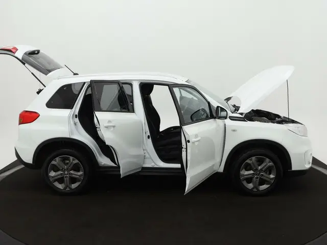 Suzuki Vitara 1.6 Exclusive 2016 Benzine 22