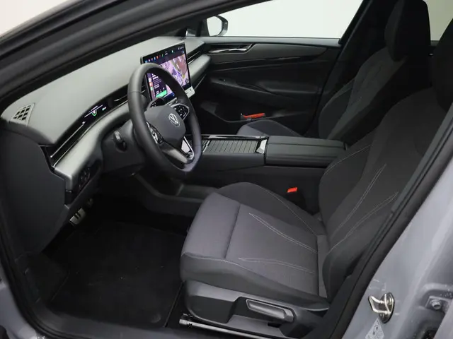 Volkswagen ID.7 Pro 77 kWh 2025 Elektrisch 13