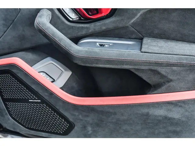 Lamborghini Urus 4.0 V8 Performante 2024 Benzine 21