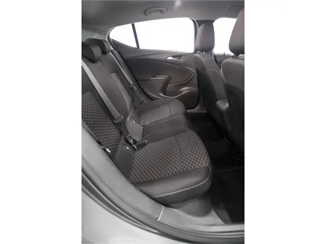 Opel Astra 1.0 Business+ 2017 Benzine 27