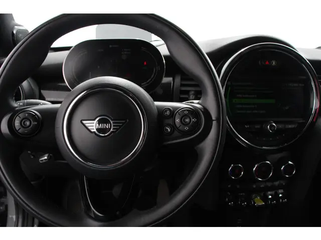 MINI Electric Cooper Charged 33 kWh 2020 Elektrisch 12