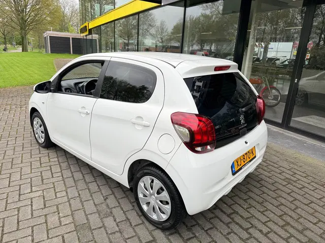 Peugeot 108 3