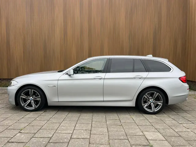 BMW 5 Serie Touring 520i Executive 2013 Benzine 5