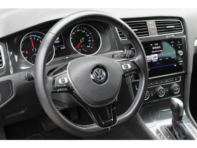 Volkswagen e-Golf E-DITION 2020 Elektrisch 10