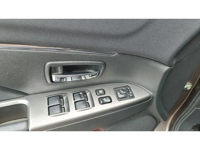 Mitsubishi ASX 1.6 Cleartec Connect Pro+ 2018 Benzine 18