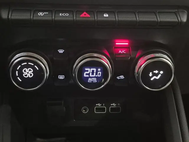 Mitsubishi Colt 1.0T Intense 2024 Benzine 13