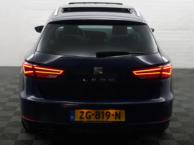 SEAT Leon Sportstourer ST 1.5 TSI Xcellence+ 2019 Benzine 33