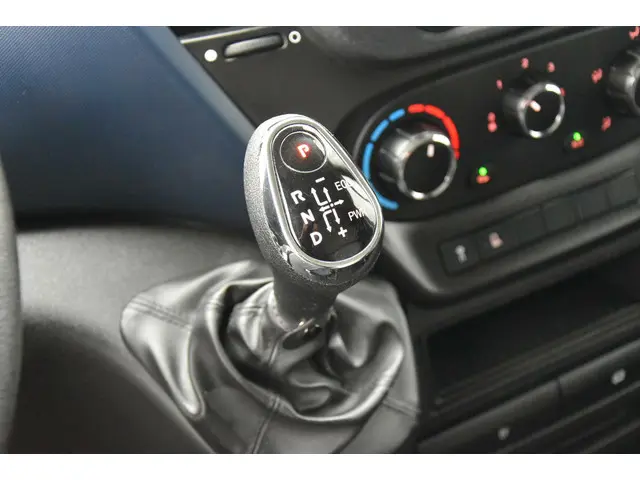 Iveco Daily hi-matic 35C14 2.3 410 2018 Diesel 11
