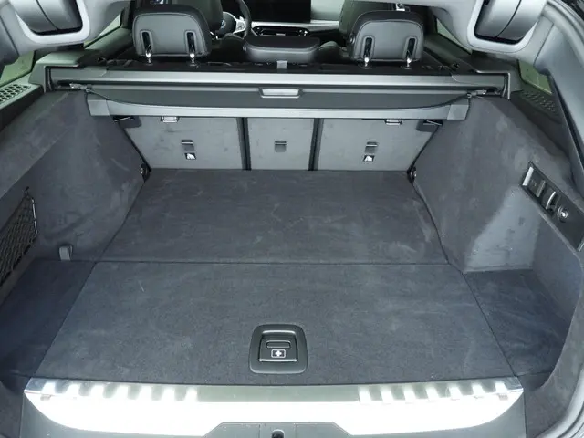 BMW 3 Serie Touring 330e 2025 Hybride Benzine 10