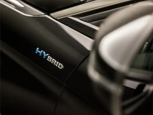Peugeot 3008 1.6 HYbrid 225 Allure 2022 Hybride Benzine 31