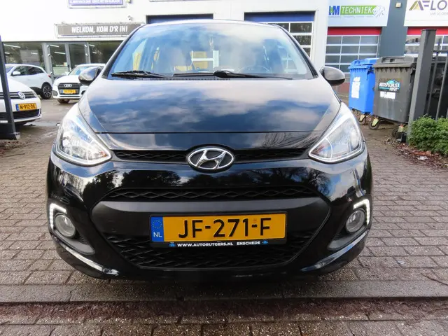 Hyundai i10 1.0i i-Motion Comfort Plus 2016 Benzine 8