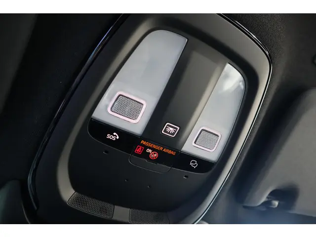 Volvo XC40 2.0 B4 Plus Dark 2025 Benzine 30