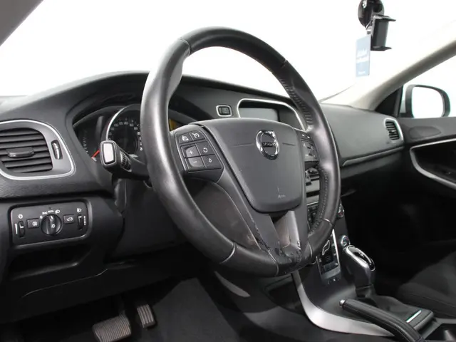 Volvo V40 2
