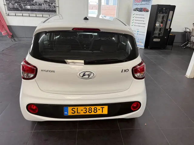 Hyundai i10 1.0i Comfort 2018 Benzine 6