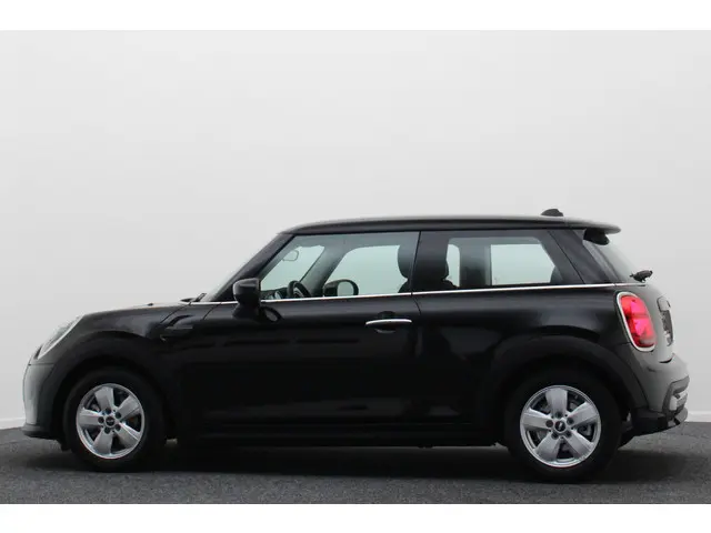 MINI Cooper Mini 1.5 Essential Automaat 2021 Benzine 15