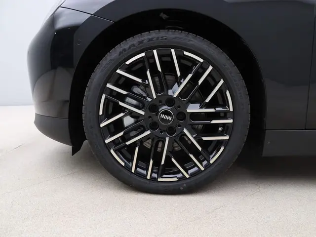 MINI 3-Deurs Cooper E 2024 Elektrisch 18
