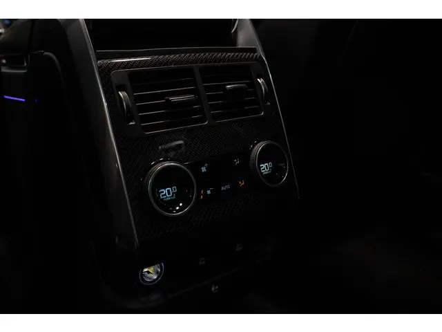Land Rover Range Rover Sport 5.0 V8 SC SVR 2020 Benzine 25