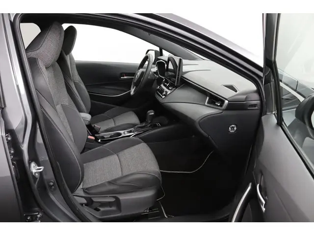 Toyota Corolla Hybrid 140 Dynamic 2025 Hybride Benzine 10
