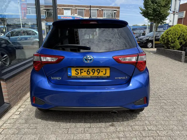 Toyota Yaris 1.5 Hybrid Design Sport 2018 Hybride Benzine 5