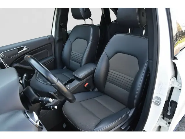 Mercedes-Benz B-Klasse 200 Prestige 2015 Benzine 10