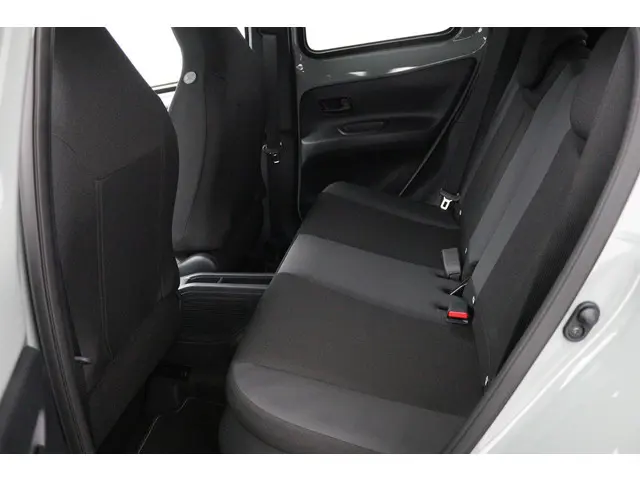 Toyota Aygo X Hybrid 115 envy 2026 Hybride Benzine 18