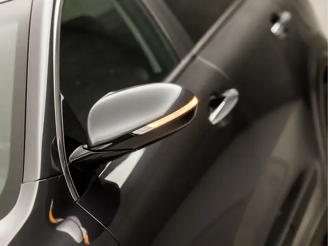 Kia Niro 1.6 GDi Hybrid Executive 2017 Hybride Benzine 42