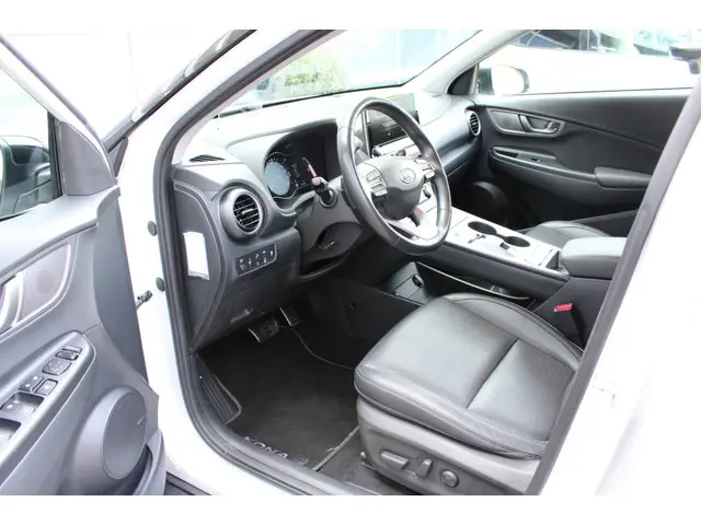 Hyundai Kona EV Premium 64 kWh 2020 Elektrisch 13