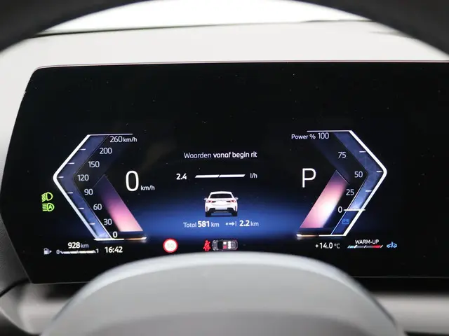 BMW 1 Serie 120 2025 Benzine 16