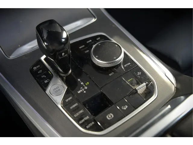 BMW X5 xDrive45e High Executive 2021 Hybride Benzine 21