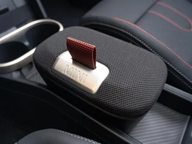 MINI 3-Deurs John Cooper Works 2025 Benzine 25