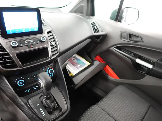 Ford Transit Connect 1.5 EcoBlue L2 Trend 2024 Diesel 22