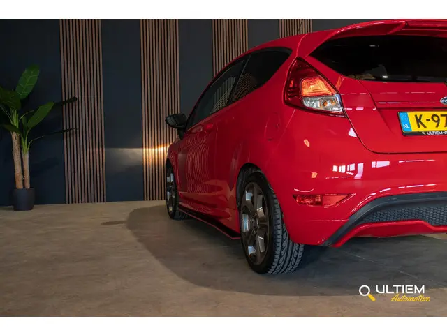 Ford Fiesta 1.6 ST2 2013 Benzine 23