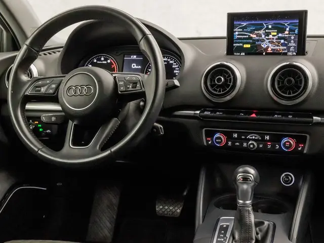 Audi A3 Limousine 35 TFSI S-Line Sport 2019 Benzine 7