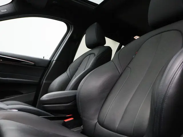 BMW X1 sDrive20i 2022 Benzine 11