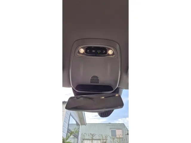 Volvo V40 1.6 T3 Momentum 2013 Benzine 37