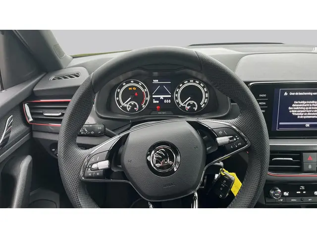 Škoda Kamiq 1.0 TSI Sport Business 2024 Benzine 17