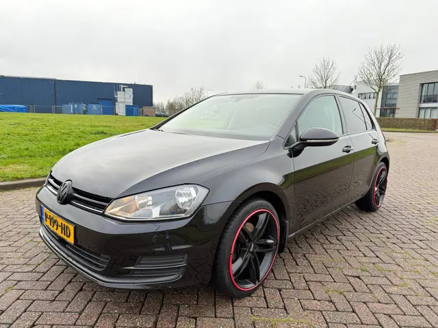 Volkswagen Golf 1.2 TSI Highline 2013 Benzine 2
