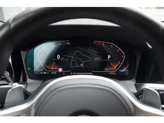 BMW 3 Serie 320i High Executive 2020 Benzine 23